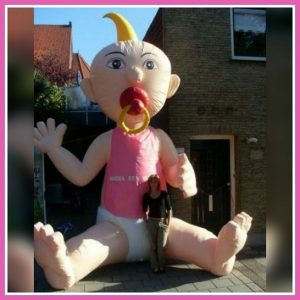 baby opblaasbaar 4 meter meisje